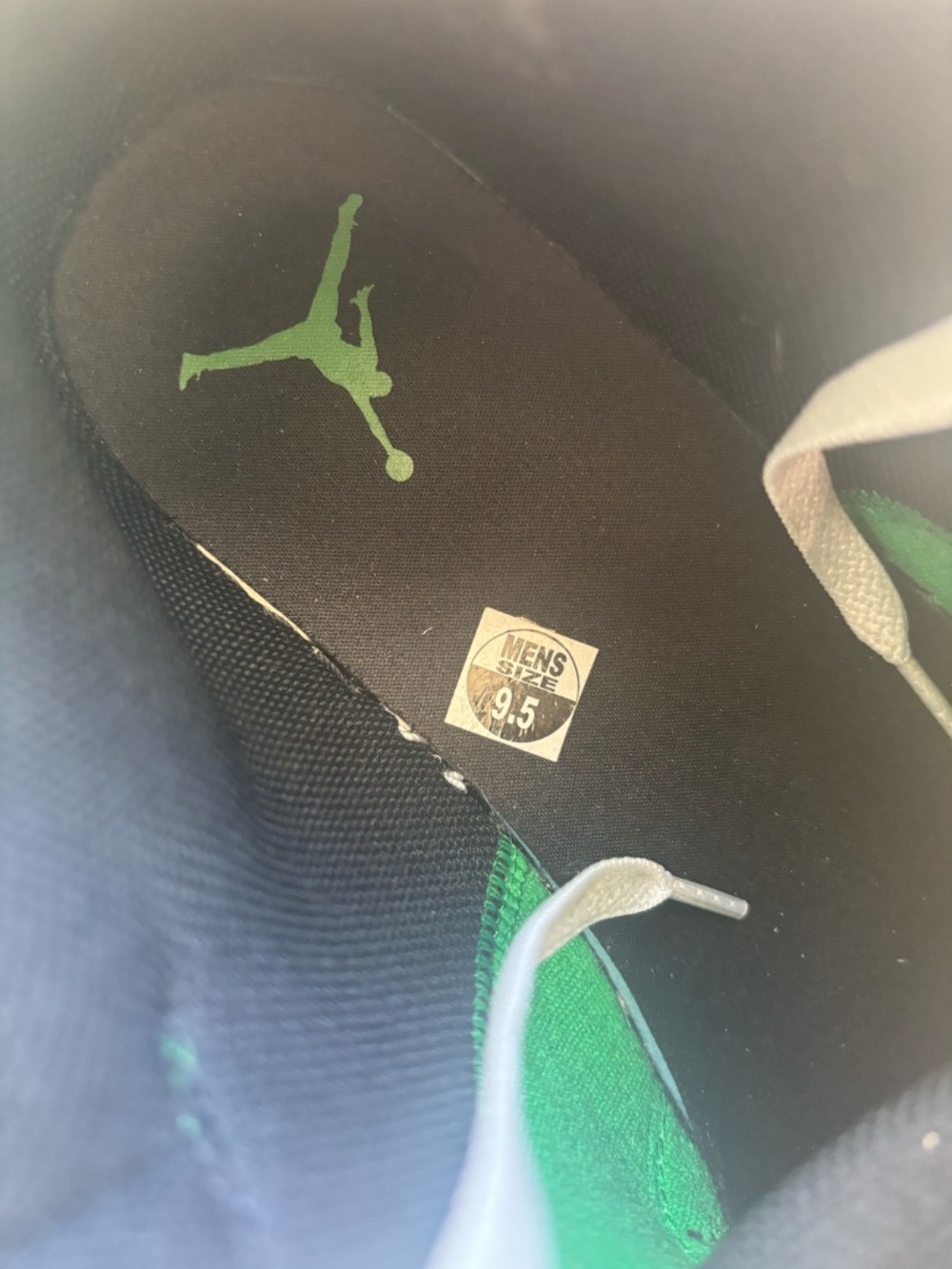 Jordan 1 Mid Lucky Green -  Mens  US Size 9.5 - Picture 8 of 12